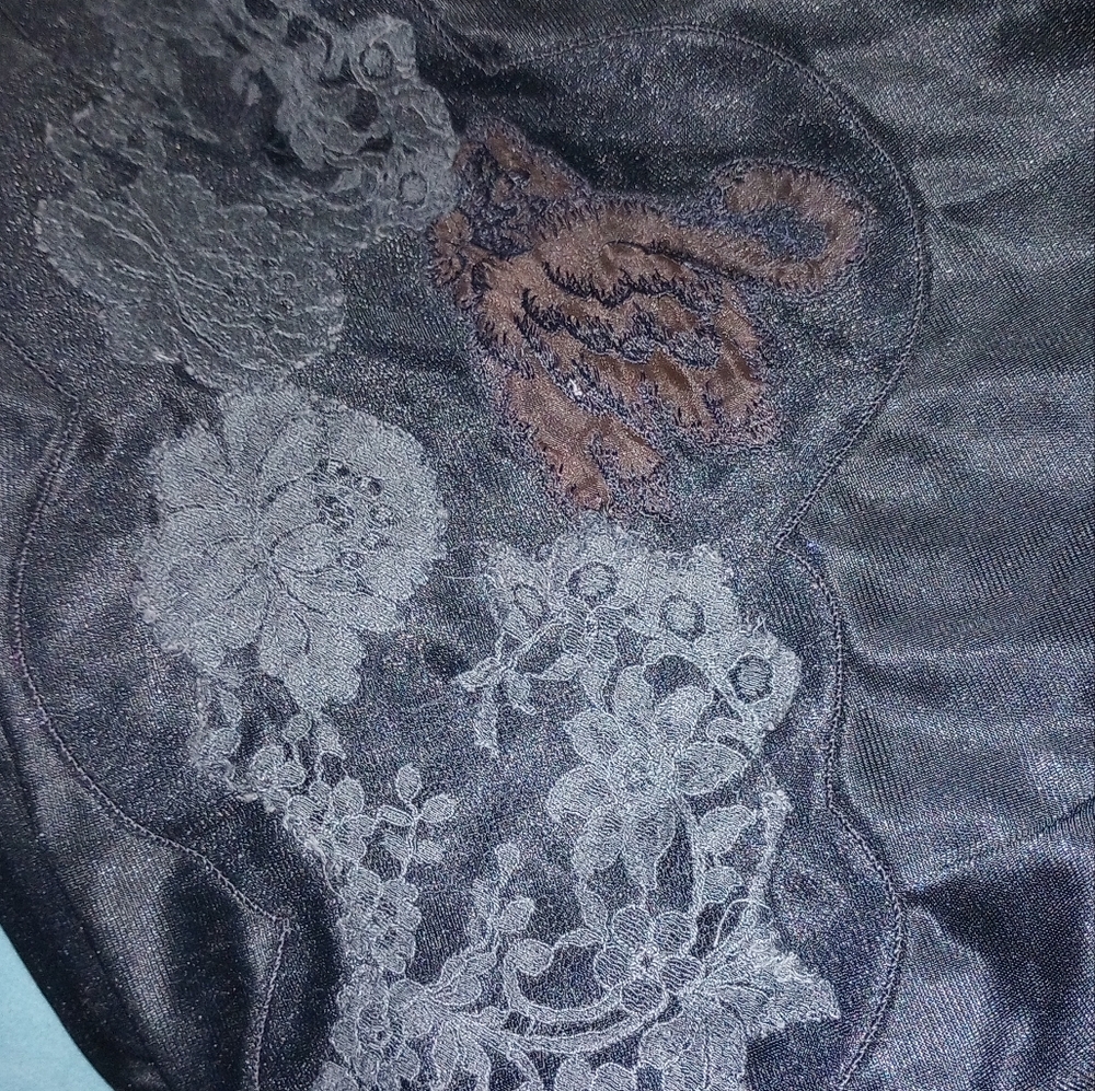 Vintage Black Nan Flowers Embroidered Half Slip Med